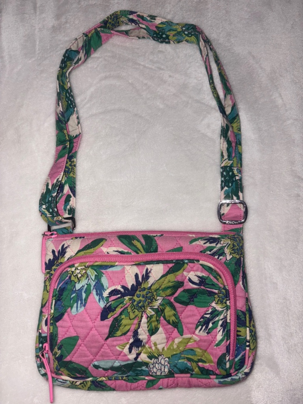 Vera Bradley Little Hipster Bag in “tropical paradise “